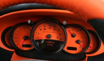[orange+porsche+dials.jpg]