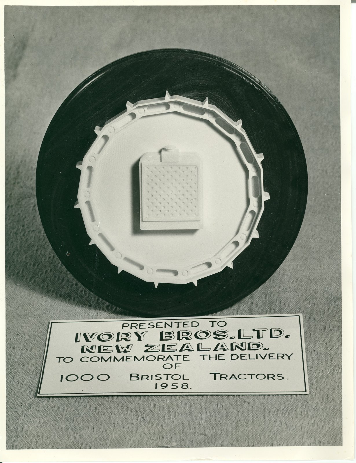 [19580000+Bristol+Tractors+Commemoration.jpg]