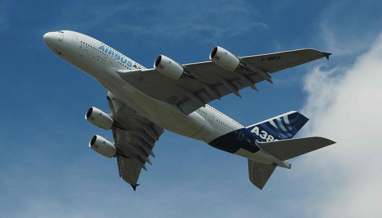 [A380+(2).JPG]