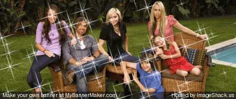 [Miley+and+Family.bmp]