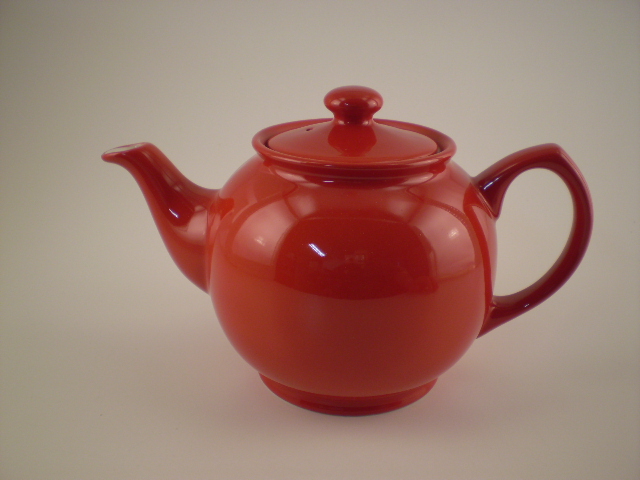 [Annaburg-bright+red+teapot.jpg]
