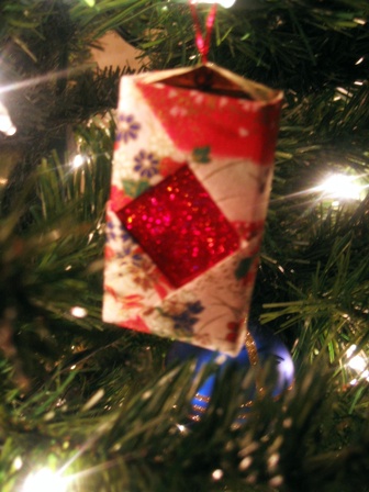 [Sarah+Origami+Ornament.JPG]