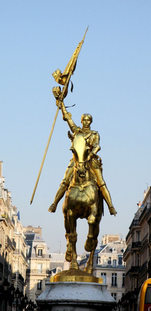 [Santa+Joane+d'Arc,+Paris,+Herois+medievais.jpg]