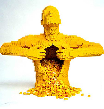 [lego-sculpture.jpg]