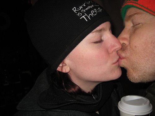 [Denise+-+Josh+kiss.jpg]
