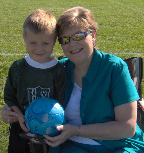 [Jake+and+grandma+-+soccer.jpg]