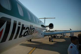[FCO+Rome+Fiumicino+Airport+-+Alitalia+Express+Embraer+aircraft+02+3008x2000.jpg]