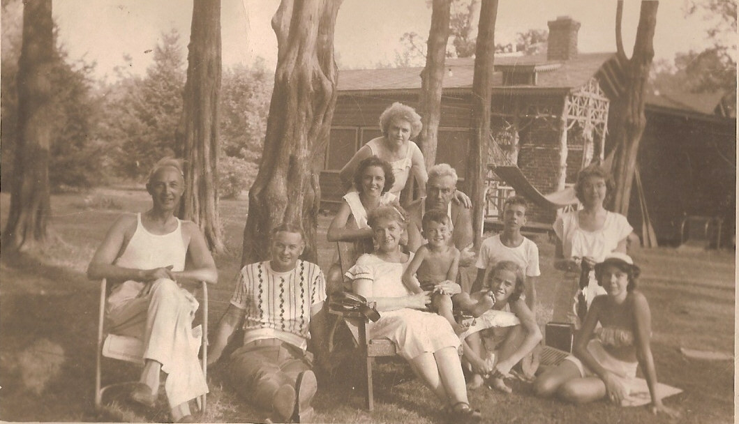 [Family+1951.jpg]