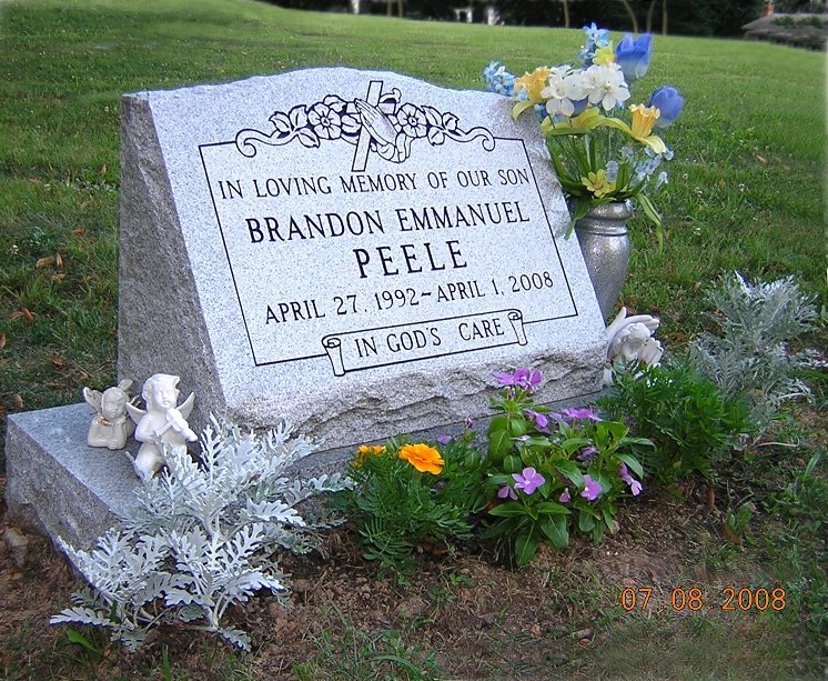 [Brandon's+Grave+004rotsm.jpg]
