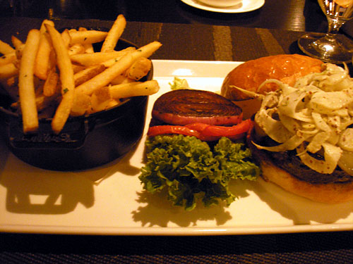 [2007-12-14Arcadia-burger.jpg]