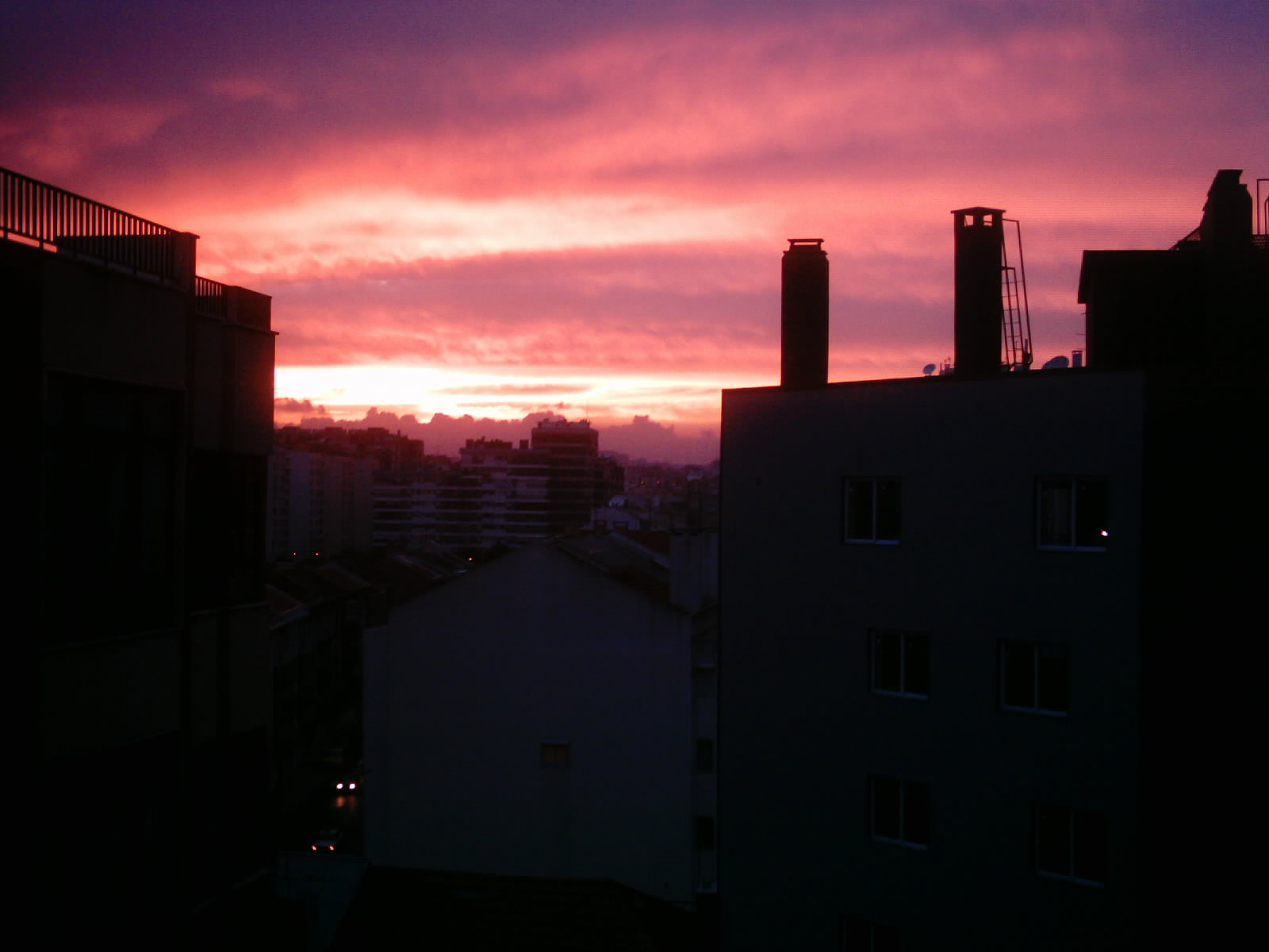 [Sunset+Lisbon+(Agosto2003)+5.jpg]