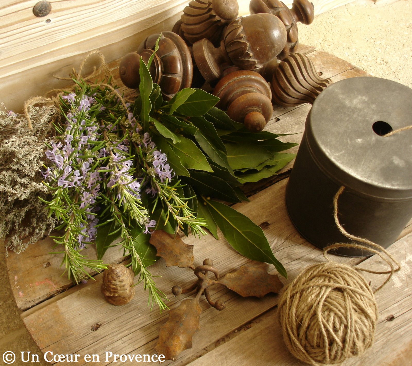 [1g+Un+bouquet+aromatique+-+Un+Cœur+en+Provence+©.jpg]