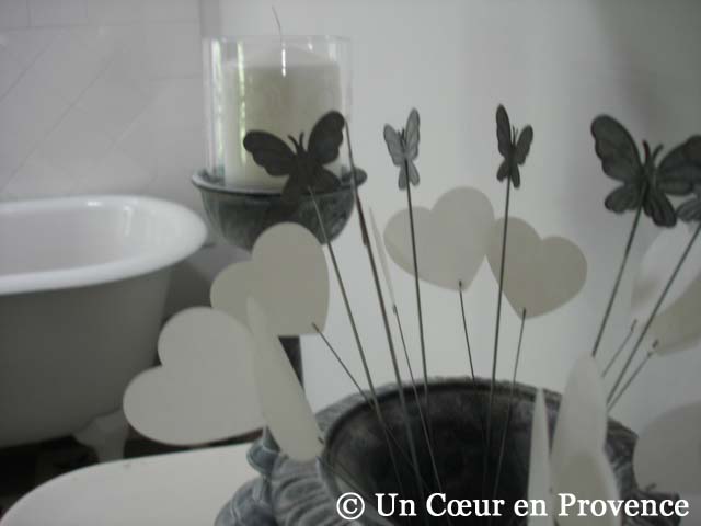 [4+Bain+en+camaïeu+-+Un+Cœur+en+Provence+©.jpg]