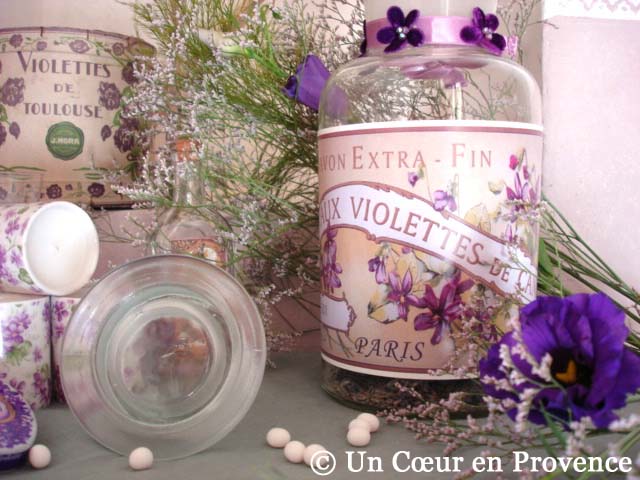 [4+Senteurs+de+Violettes+-+Un+Cœur+en+Provence+©.jpg]