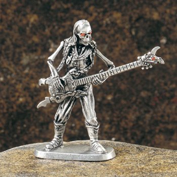 [skeleton-figurine-guitar.jpg]
