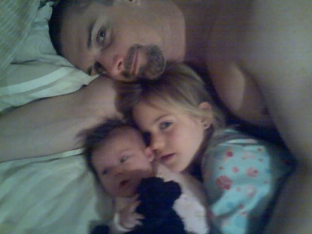 [Daddy+and+his+Angels.JPG]