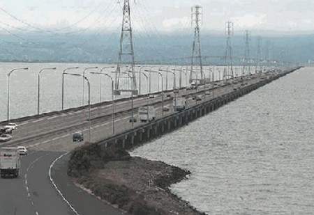 [longest-bridge-002.jpg]