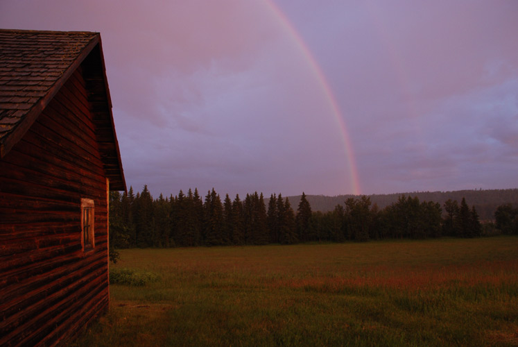 [Farm-rainbow-pic-for-blog2007_070629_1693.jpg]