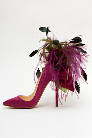 [christian+louboutin+satin+pump+with+ribbon+and+feather.jpg]