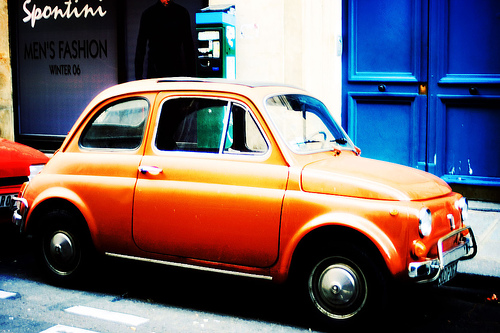[Fiat500_orangeblu.jpg]