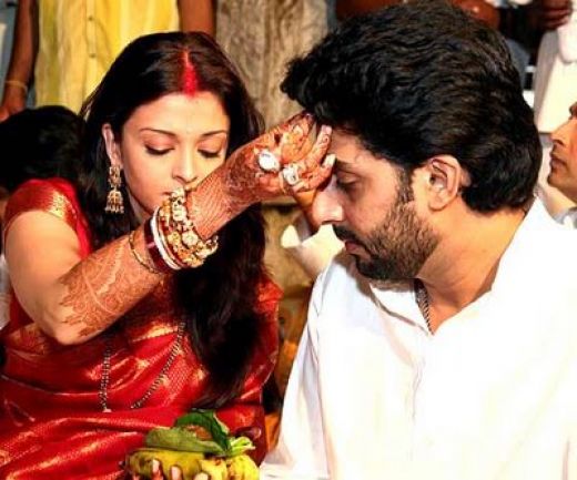 [Aishwarya+Rai+wedding+photo-1.jpg]