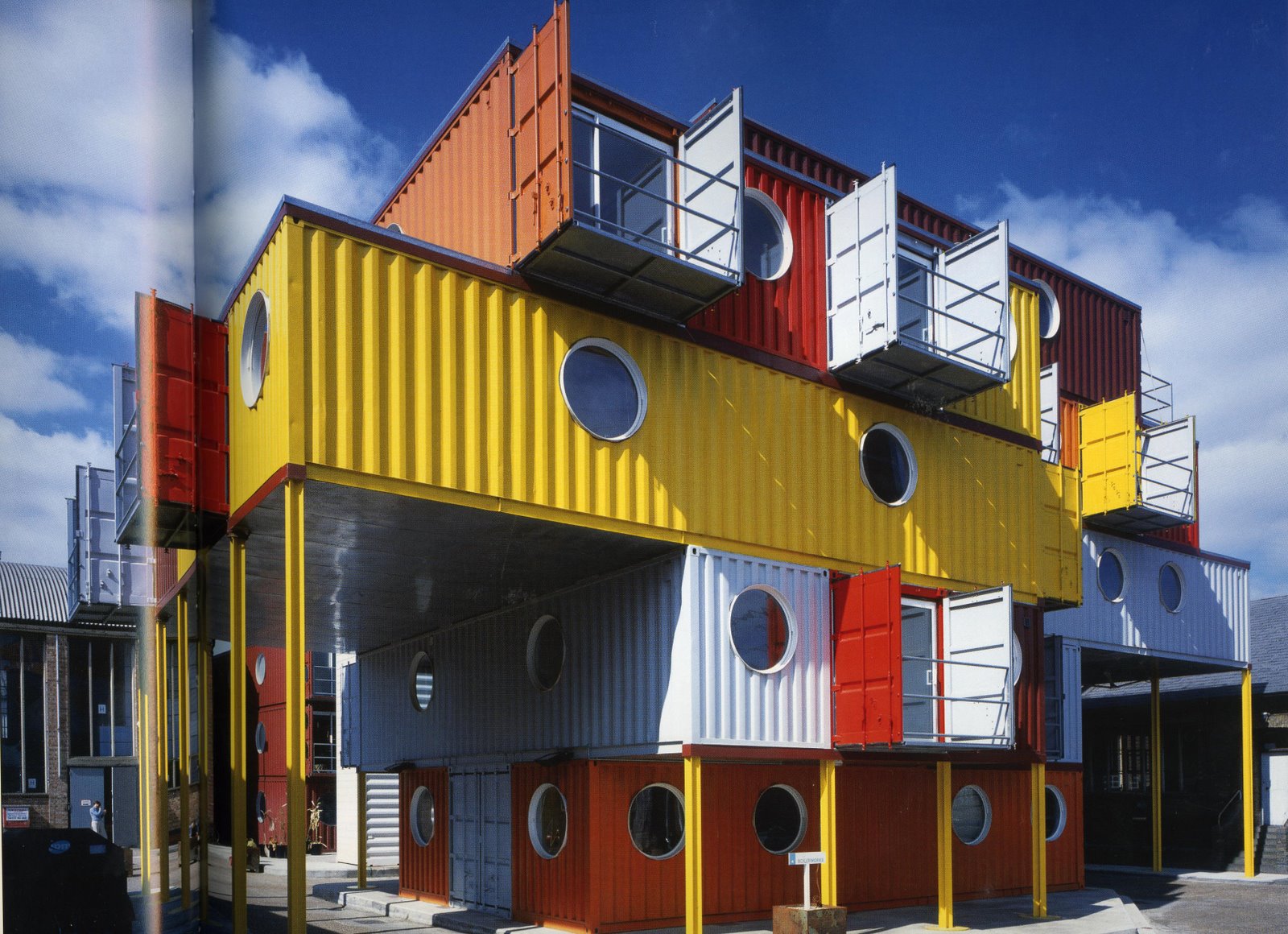 [container+building.jpg]
