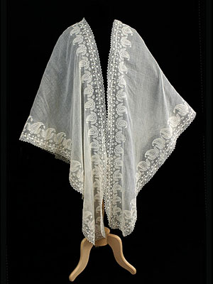 [neoclassical+hand+embroidered+whitework+shaw+1810+to+1820.jpg]