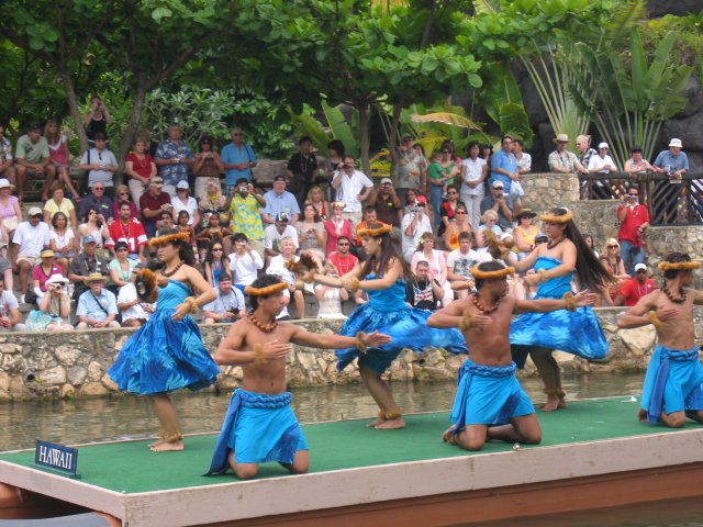 [IMG_3305.jpgPolynesian+Cultural+Center+Canoe+Pageant+Havai'i.jpg]