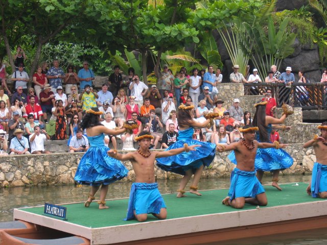 [IMG_3303.jpgPolynesian+Cultural+Center+Canoe+Pageant+Havai'i.jpg]