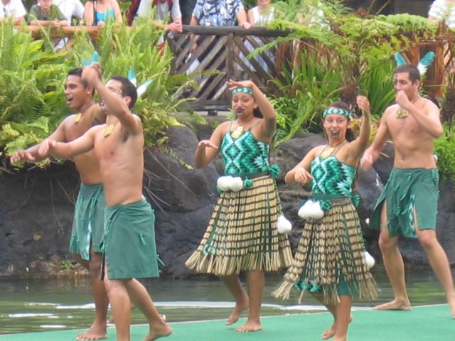 [IMG_3381.jpgPolynesian+Cultural+Center+Canoe+Pageant+Aotearoa.jpg]