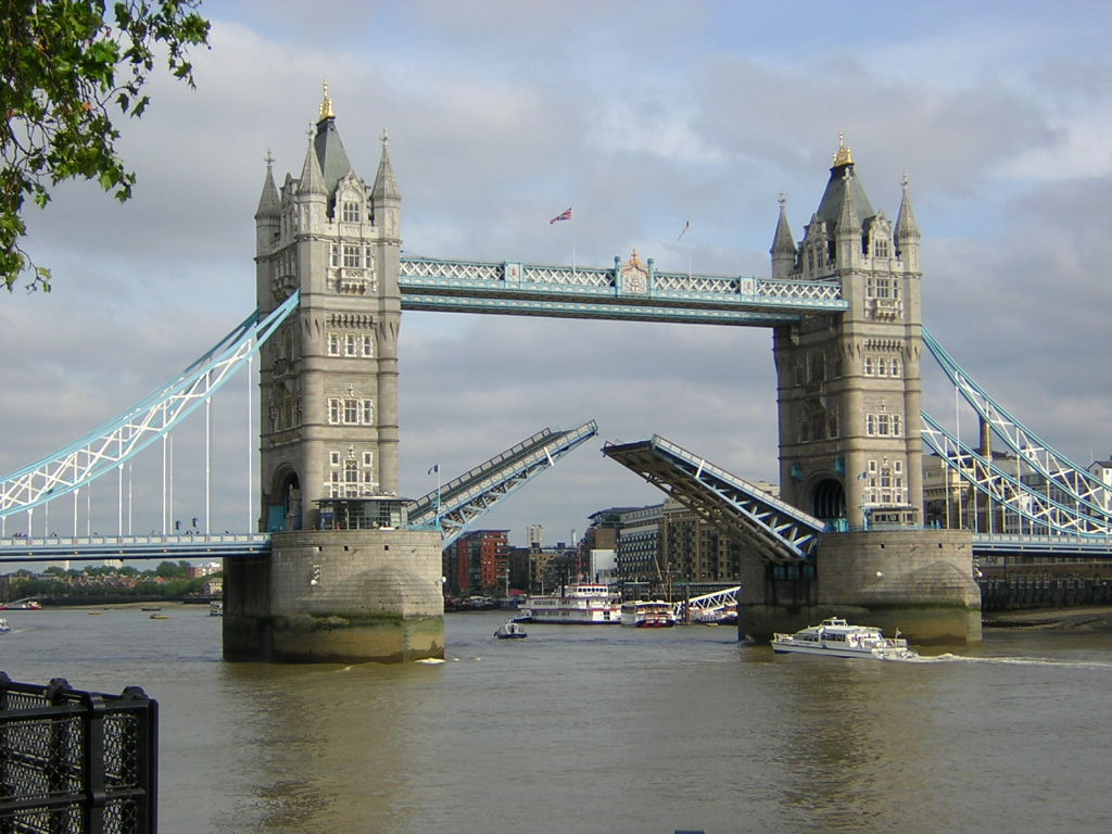[London_bridge.jpg]