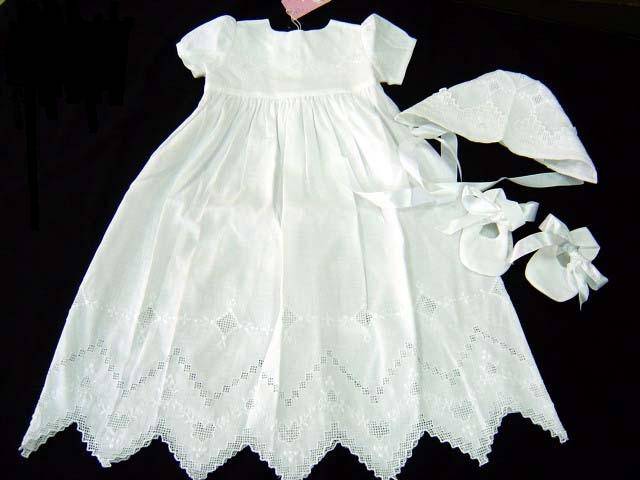 [Hand_Embroidery_Christening_Gowns_For_Babies.jpg]