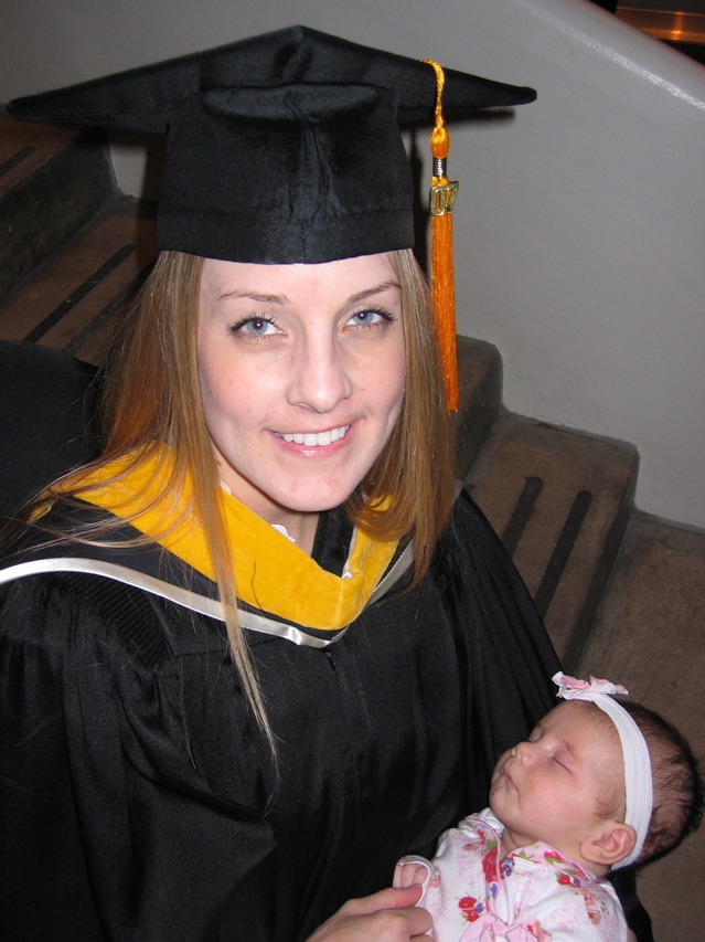 [mommy+graduates.jpg]