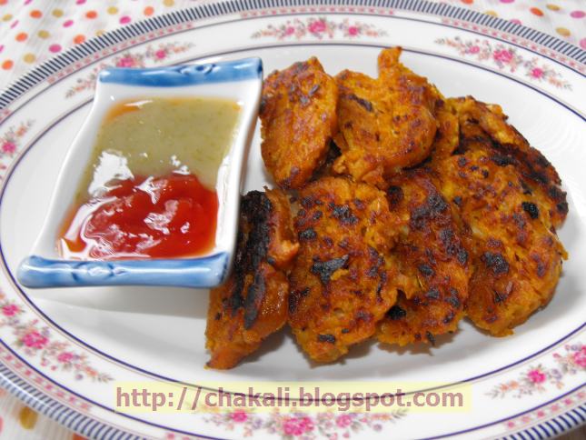 kobichi vadi, gobi pakoda, cabbage pakoda, cabbage fritters,restaurant style appetizers,desi restaurants, indian diet, fried food and health