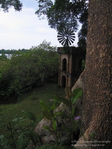 [Geoffrey+Bawa+Windmill+Anjula+Rasanga+Weerasinghe+Bawa+gardens+Sri+Lanka.jpg]