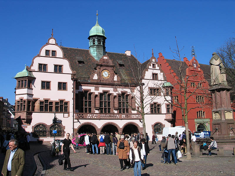 [Freiburg_Rathaus.jpg]