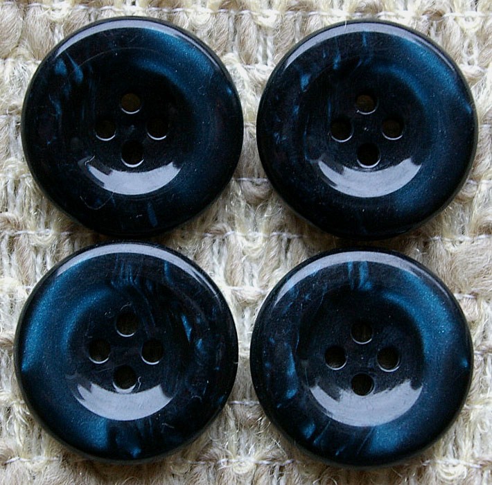 [blue+vintage+buttons.jpg]