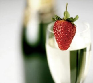 [champagne-strawberry.jpg]