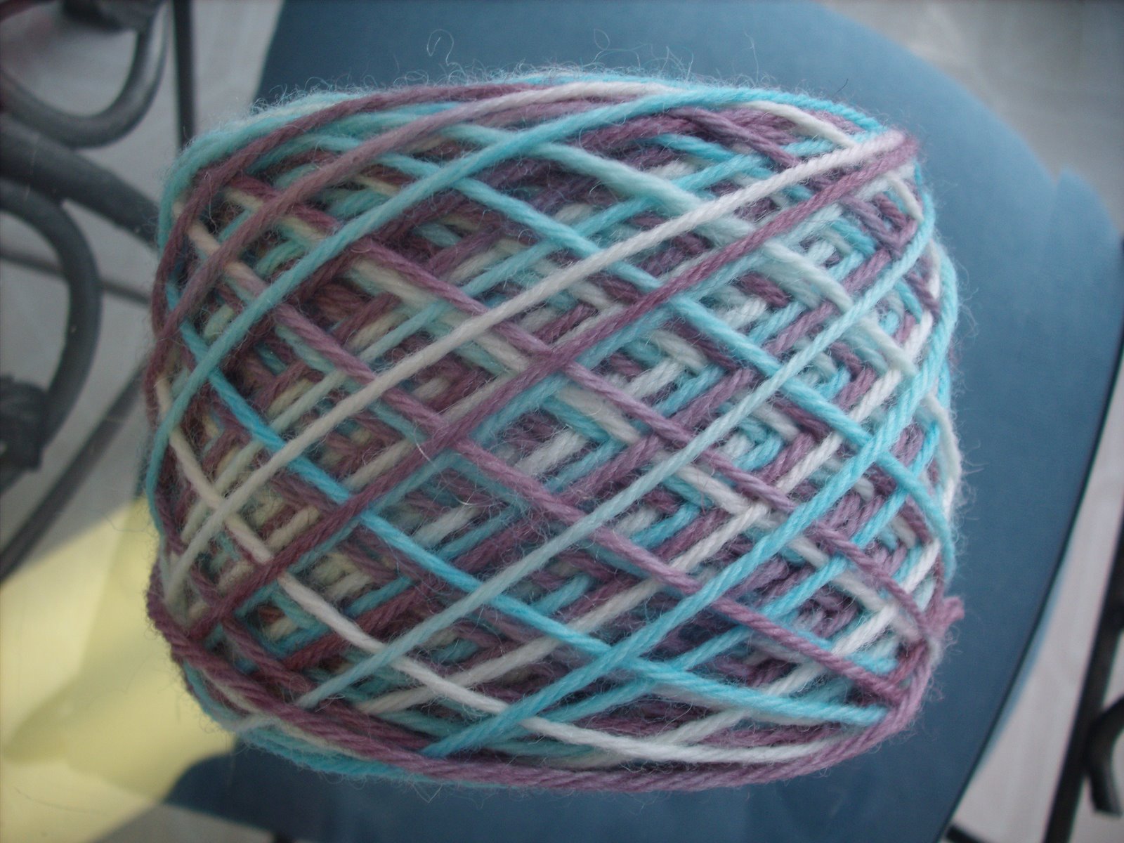 [kool-aid+yarn+dyeing+002.JPG]