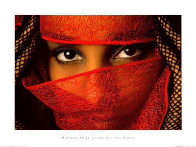 [20918~Mujer-tunecina-con-velo-Posteres.jpg]