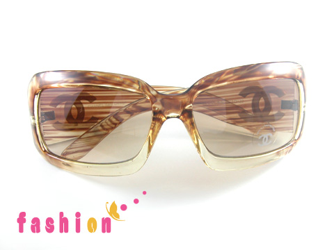 [Chanel+Trendy+Big+Glasses+1+$18.jpg]