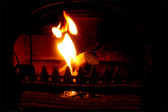 [fireplace.jpg]