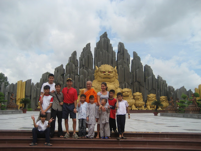 Field Trip to the Buddhist Theme Park
