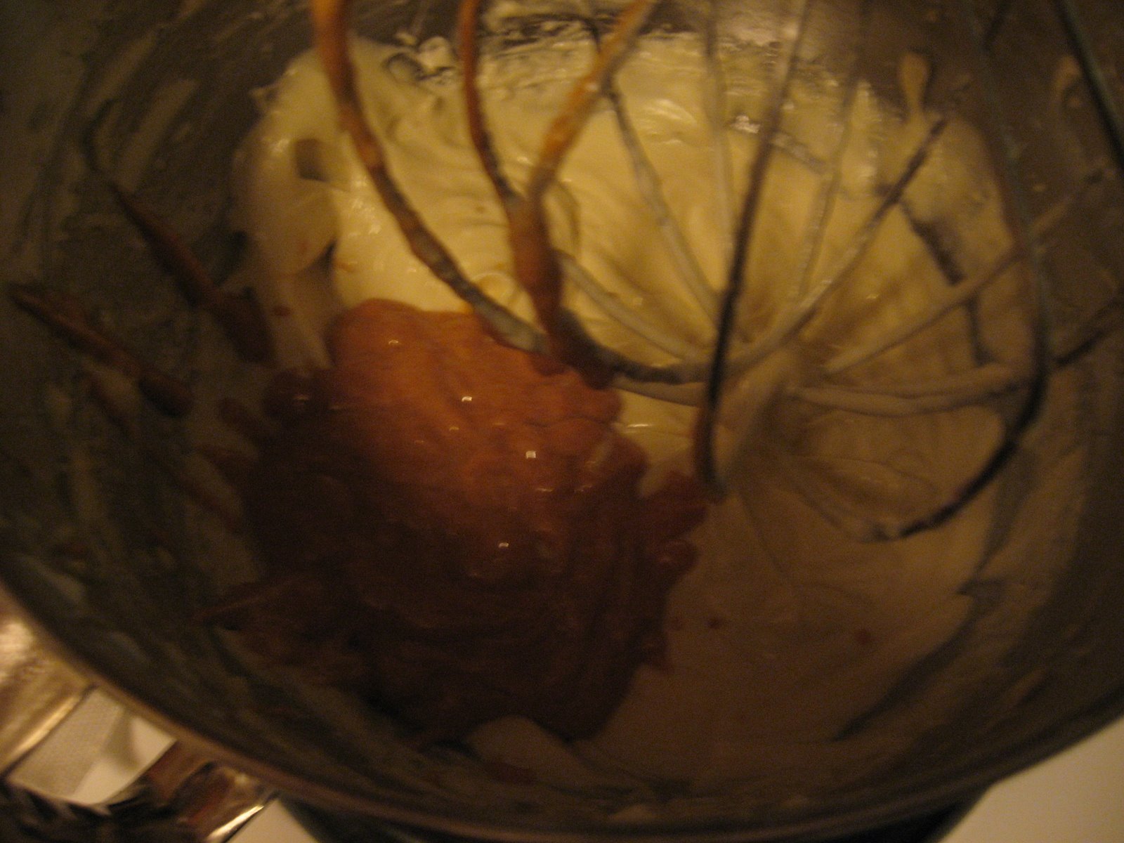 [Adding+Praline+Paste+to+Buttercream.JPG]