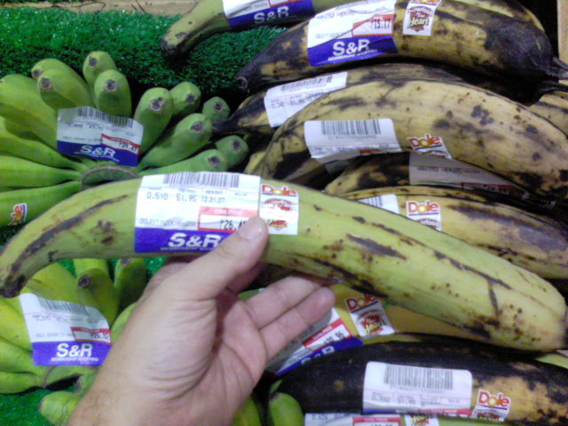 [banana_huge_01.jpg]