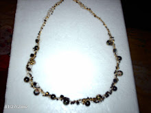 collar negro con perlas pintadas hindú tejido a crochet