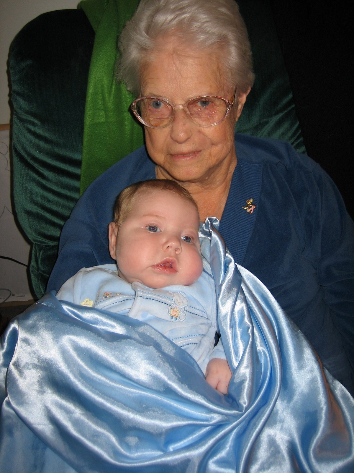 [grandma+and+braden+christmas+2006.jpg]