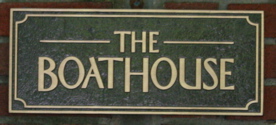 [Boathouse+sign.jpg]