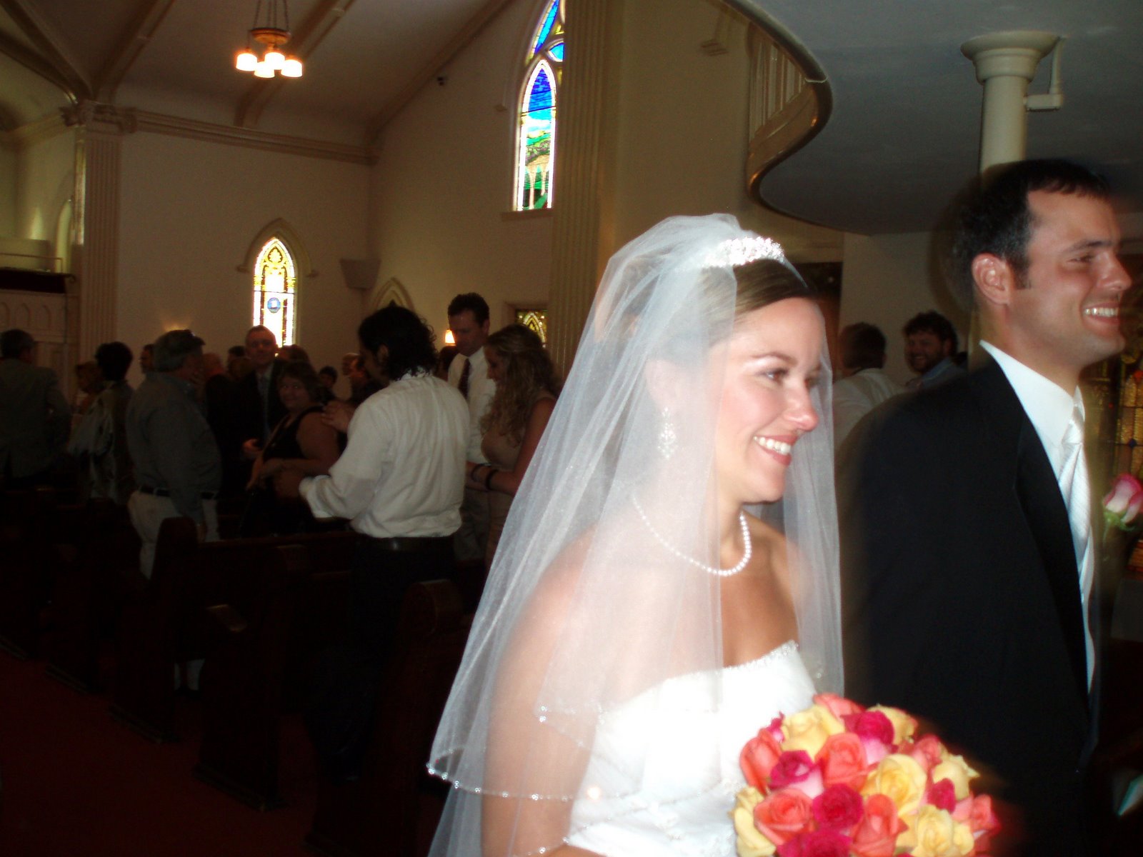 [tara+and+andy+just+married+071208.jpg]