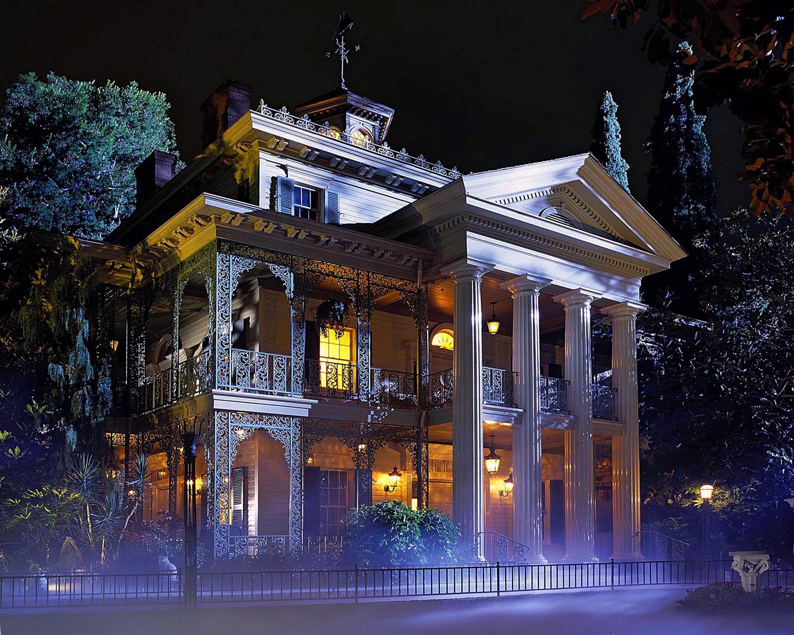 [haunted+mansion.jpg]